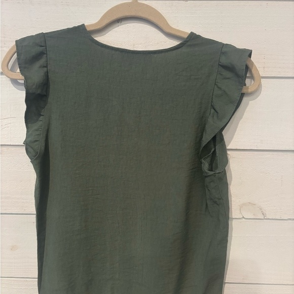 Paper Crane Green Flutter Sleeve Ruffled Blouse - Picture 5 of 10